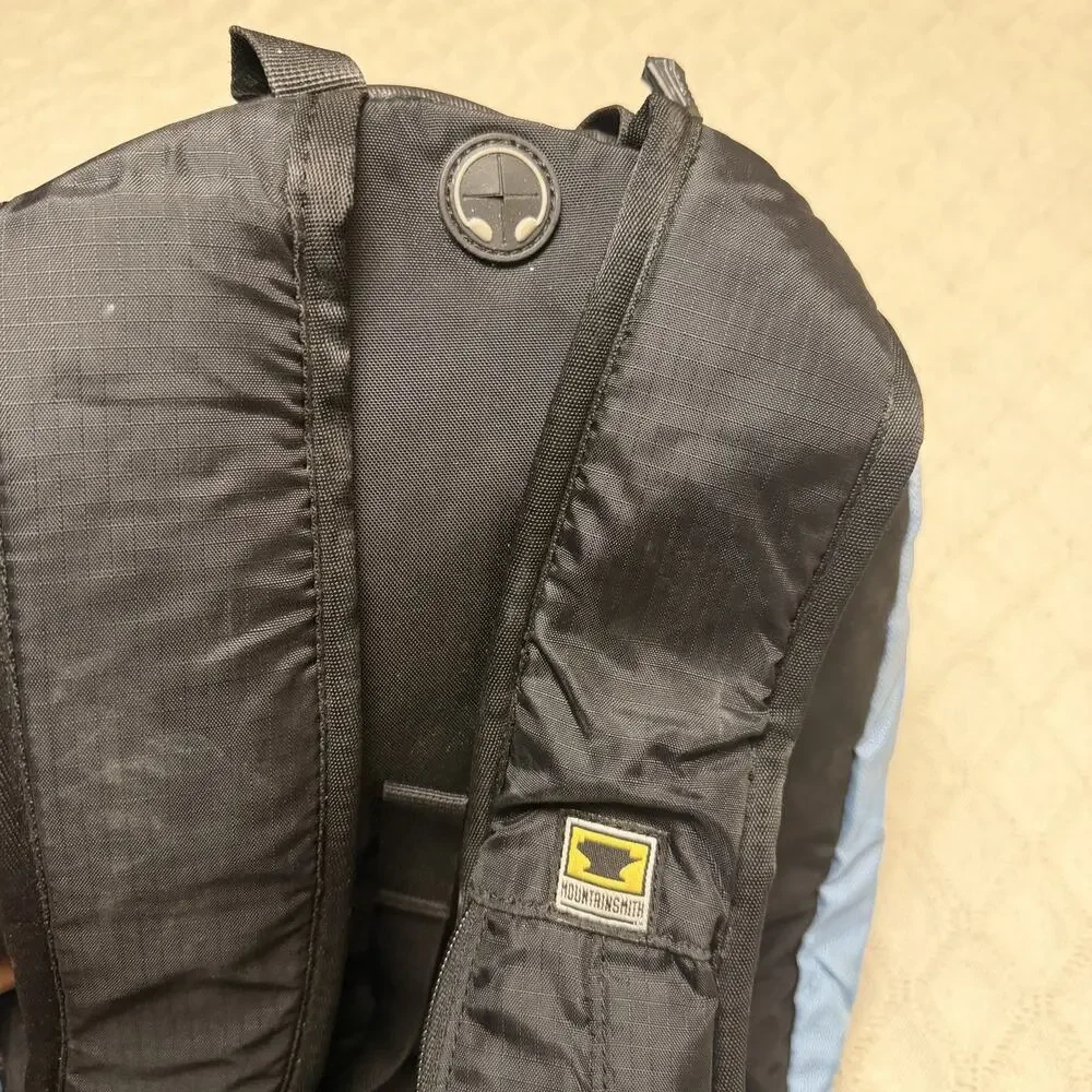 MountainSmith Vert 12 Backpack Hiking Camping Outdoors Trail Daypack Bag